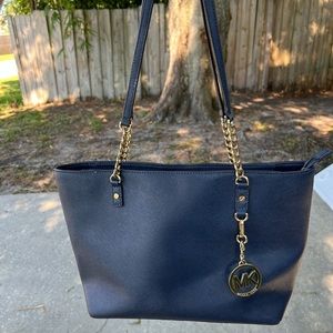 ‼️Michael Kors Navy tote with gold hardware. Excellent condition